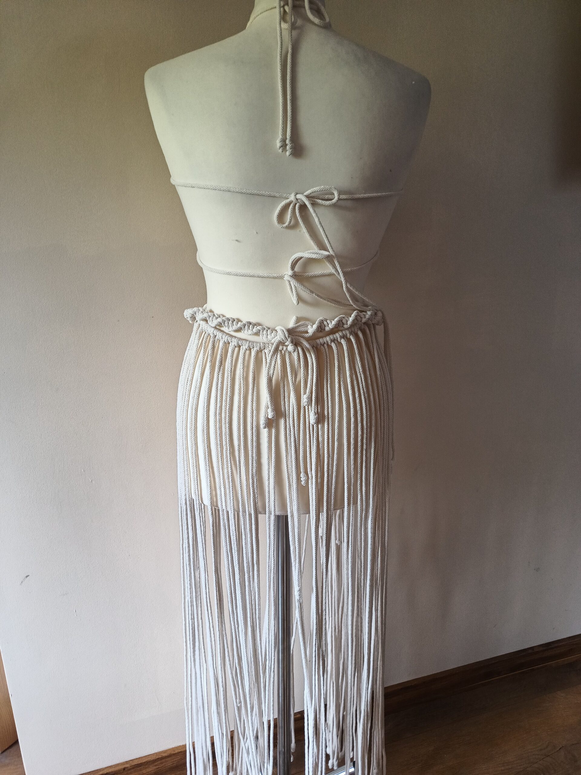 Wyplatana sukienka z odpinanym paskiem, luksusowa sukienka w stylu boho - obrazek 8